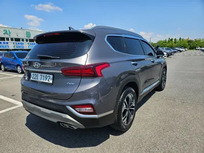 Hyundai Santafe 2019, 122223 км, за 11105.24 USD
