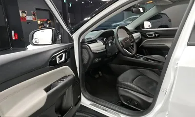 Jeep Compass 2022, 9991 км, за 17211.91 USD - фото 10