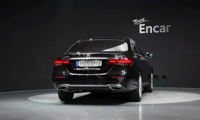Mercedes-Benz E-Class 2022, 68046 км, за 21483.36 USD