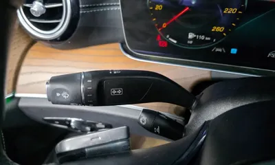 Mercedes-Benz E-Class 2022, 68046 км, за 21333.86 USD - фото 36