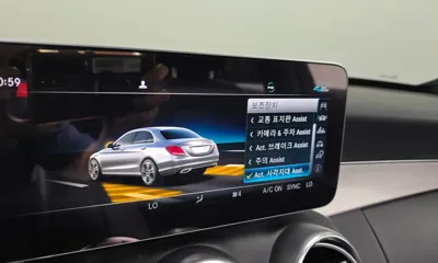 Mercedes-Benz C-Class 2021, 37703 км, за 18178.23 USD - фото 19