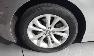 Hyundai Genesis 2012, 111645 км, за 4926.43 USD