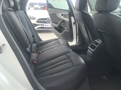Audi A4L 2019, 81000 км, за 14262.76 USD - фото 14
