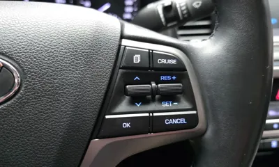 Hyundai Avante 2017, 56392 км, за 6890.72 USD - фото 17