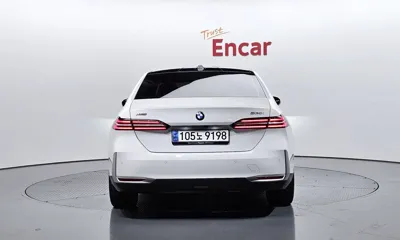BMW 5-Series 2024, 34793 км, за 44966.85 USD