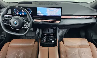 BMW 5-Series 2024, 34793 км, за 44966.85 USD - фото 7
