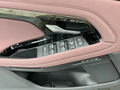 Land Rover Evoque 2026, 100 км, за 30634.5 USD