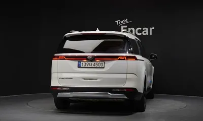 Kia Canival 2021, 76941 км, за 17723.51 USD