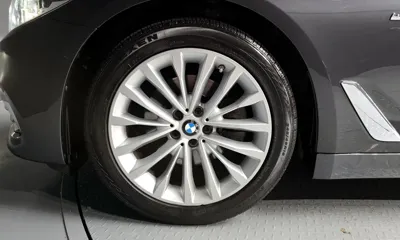 BMW 5-Series 2018, 118326 км, за 13976.46 USD