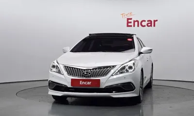 Hyundai Grandeur 2016, 164416 км, за 4299.68 USD
