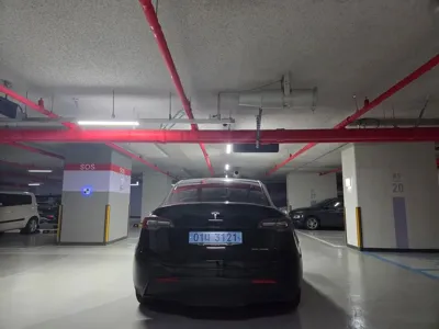 Tesla Model Y 2021, 188000 км, за 20926.87 USD