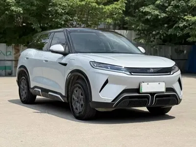 BYD Yuan Up 2025, 25000 км, за 11153.4 USD