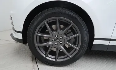 Land Rover Range Rover Velar 2025, 39883 км, за 44619.28 USD