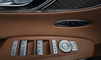 Genesis GV70 2021, 32599 км, за 24429.98 USD - фото 29