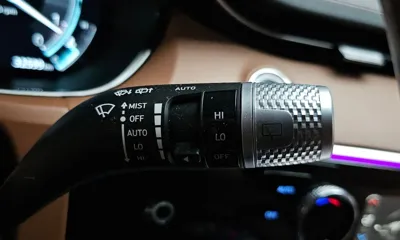 Genesis GV70 2021, 32599 км, за 24429.98 USD - фото 35