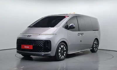 Hyundai Staria · 2025 год