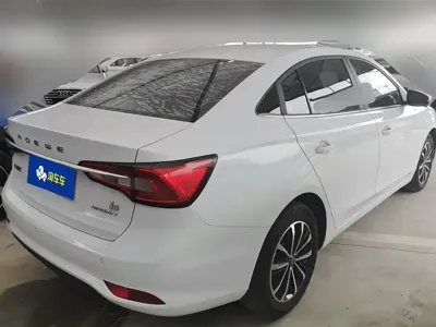 Roewe i5 2021, 78000 км, за 4561.42 USD