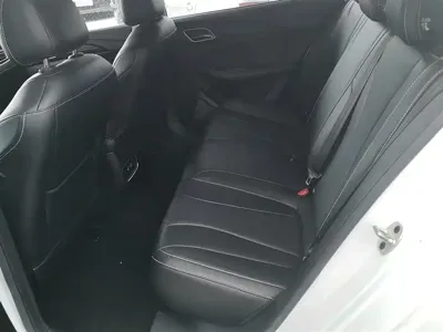 Roewe i5 2021, 78000 км, за 4561.42 USD - фото 11