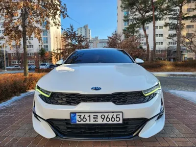 Kia K5 · 2020 год