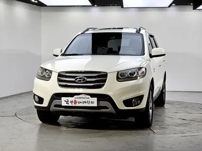 Hyundai Santafe 2012, 185398 км, за 2073.72 USD