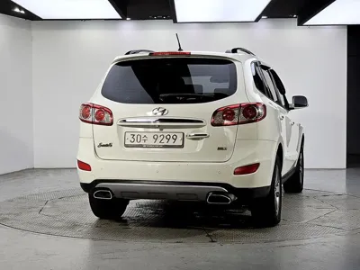 Hyundai Santafe 2012, 185398 км, за 2073.72 USD
