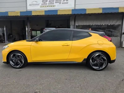 Hyundai Veloster