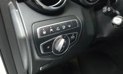 Mercedes-Benz GLC-Class 2019, 101918 км, за 15547.76 USD - фото 17