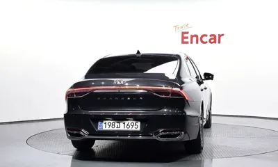 Hyundai Grandeur 2020, 117145 км, за 14769.59 USD