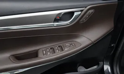 Hyundai Grandeur 2020, 117145 км, за 14657.99 USD - фото 18