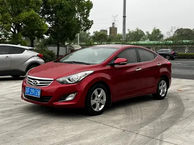 Hyundai Elantra Langdong 2014, 130000 км, за 2471.99 USD
