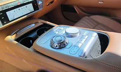 Genesis G90 2023, 79427 км, за 44299.7 USD - фото 9