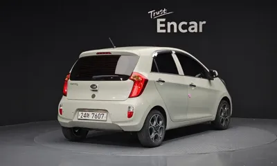 Kia Morning 2013, 123901 км, за 2499.34 USD
