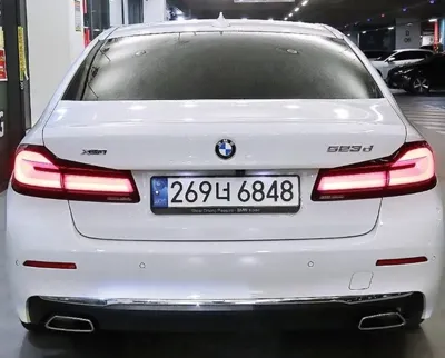 BMW 5-Series 2021, 125282 км, за 17941.88 USD