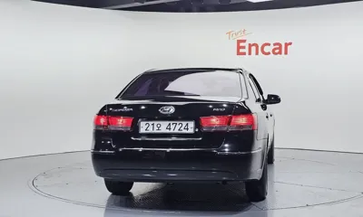 Hyundai Sonata 2009, 127677 км, за 1645.19 USD