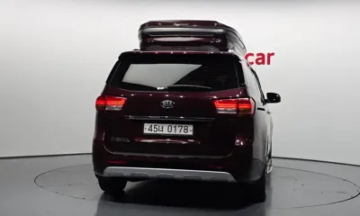 Kia Canival 2017, 203096 км, за 4488.68 USD