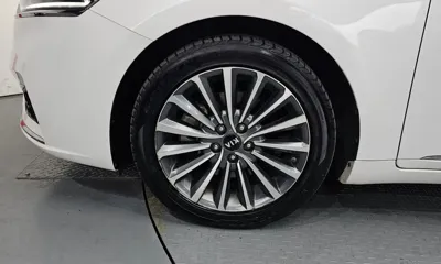 Kia K7 2016, 98526 км, за 8255.86 USD