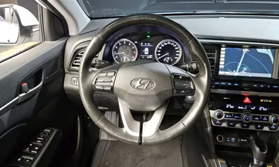 Hyundai Avante 2020, 62615 км, за 8391.15 USD - фото 13