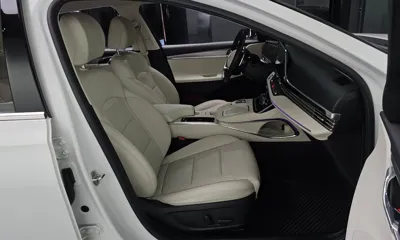 Hyundai Grandeur 2022, 66106 км, за 16541.95 USD - фото 26
