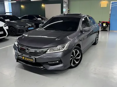 Honda Accord · 2017 год