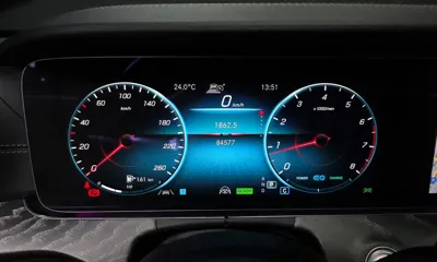 Mercedes-Benz E-Class 2021, 84577 км, за 23337.44 USD - фото 8