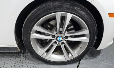 BMW 3-Series 2015, 137308 км, за 6695.55 USD