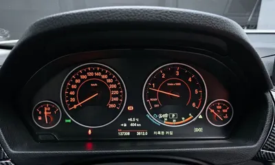 BMW 3-Series 2015, 137308 км, за 6695.55 USD - фото 8