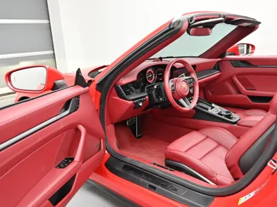 Porsche 911 2024, 9300 км, за 139818.83 USD - фото 10