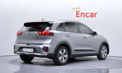 Kia Niro 2020, 63009 км, за 11421.82 USD