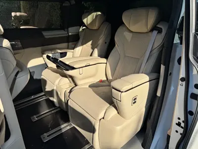 Toyota Vellfire 2023, 54000 км, за 109004.01 USD