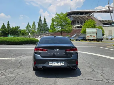 Hyundai Sonata 2018, 123528 км, за 8139.61 USD