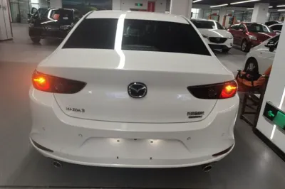 Mazda Mazda 3 Axela 2020, 66200 км, за 9663 USD