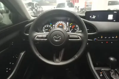 Mazda Mazda 3 Axela 2020, 66200 км, за 9663 USD - фото 13