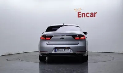 Kia K7 2017, 88180 км, за 6514.66 USD