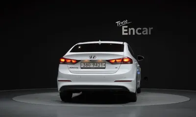 Hyundai Avante 2018, 64715 км, за 7351.03 USD